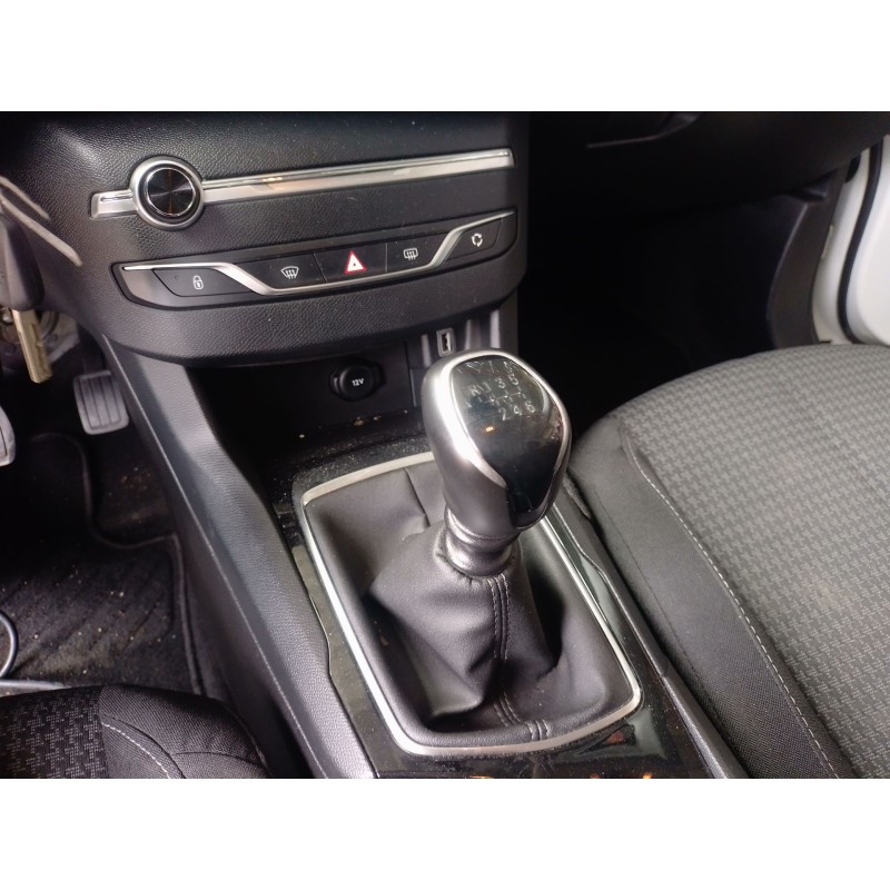 Recambio de pomo palanca cambio para peugeot 308 ii (lb_, lp_, lw_, lh_, l3_) 1.5 bluehdi 130 referencia OEM IAM   