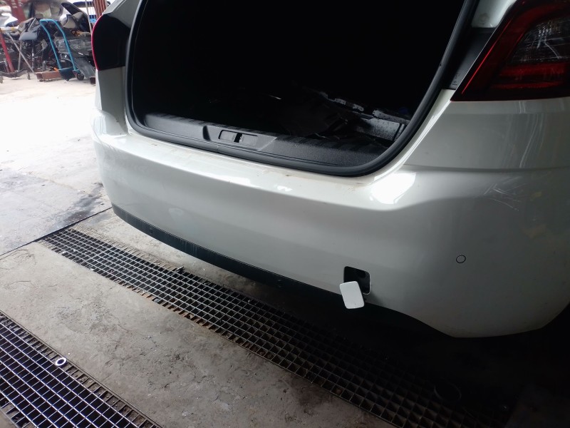 Recambio de paragolpes trasero para peugeot 308 ii (lb_, lp_, lw_, lh_, l3_) 1.5 bluehdi 130 referencia OEM IAM   