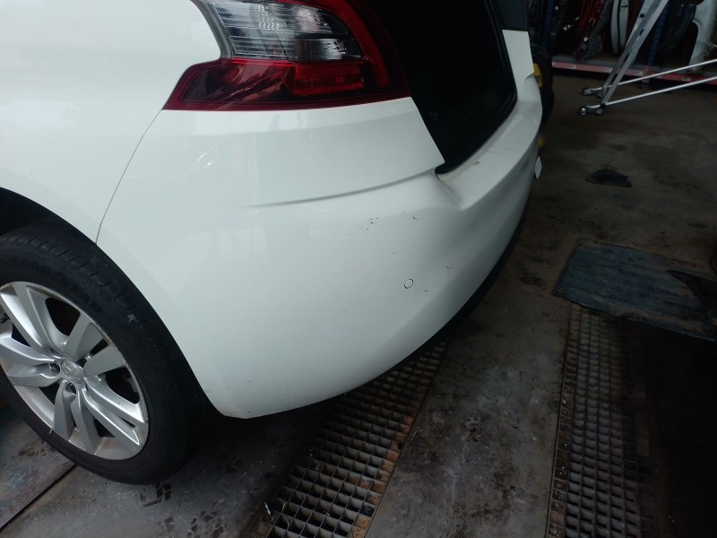 Recambio de paragolpes trasero para peugeot 308 ii (lb_, lp_, lw_, lh_, l3_) 1.5 bluehdi 130 referencia OEM IAM   