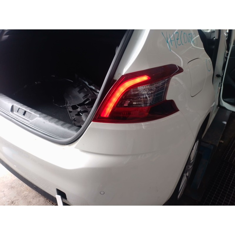 Recambio de piloto trasero derecho para peugeot 308 ii (lb_, lp_, lw_, lh_, l3_) 1.5 bluehdi 130 referencia OEM IAM   