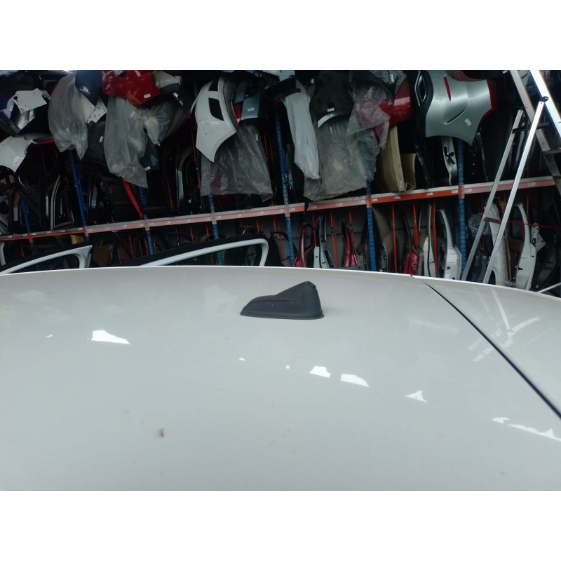 Recambio de antena para peugeot 308 ii (lb_, lp_, lw_, lh_, l3_) 1.5 bluehdi 130 referencia OEM IAM   
