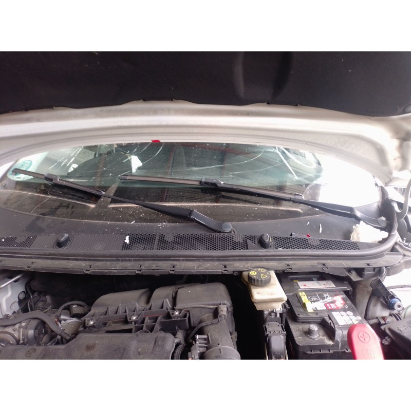 Recambio de brazo limpia delantero derecho para peugeot 308 ii (lb_, lp_, lw_, lh_, l3_) 1.5 bluehdi 130 referencia OEM IAM   