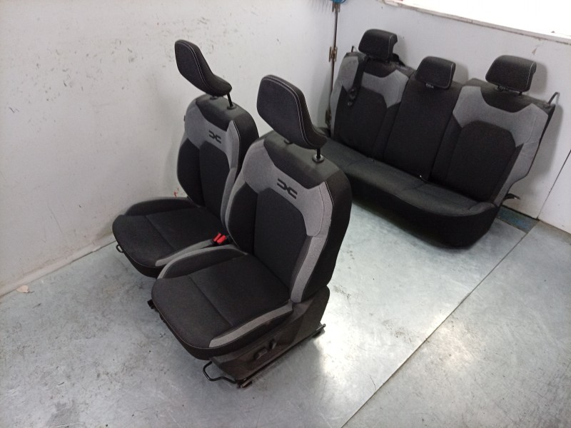 Recambio de juego asientos completo para dacia bigster referencia OEM IAM  873707699R 
