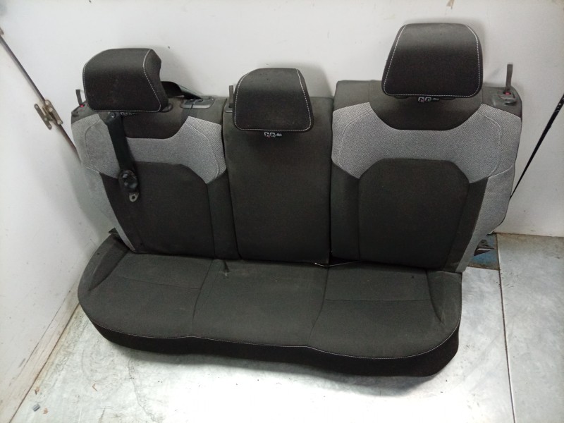 Recambio de juego asientos completo para dacia bigster referencia OEM IAM  873707699R 