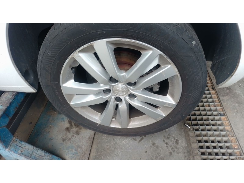 Recambio de llanta para peugeot 308 ii (lb_, lp_, lw_, lh_, l3_) 1.5 bluehdi 130 referencia OEM IAM   