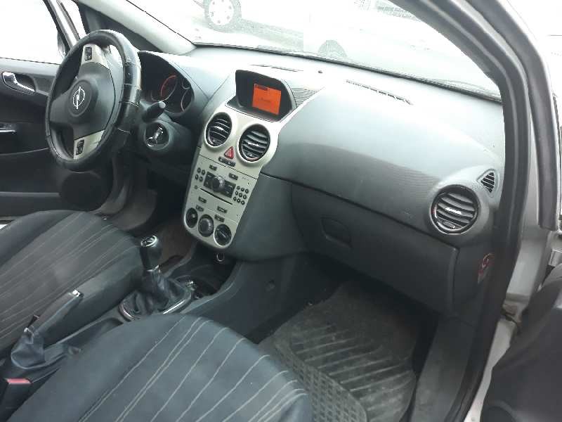 opel corsa d del año 2008
