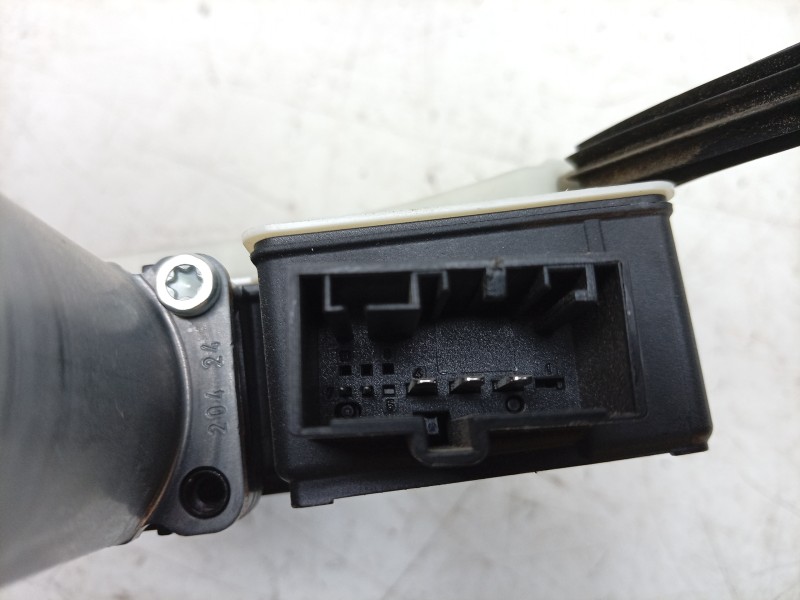 Recambio de elevalunas trasero derecho para volkswagen t-roc (a11, d11) 1.0 tsi referencia OEM IAM 0130822694 2GA839462G 1062381