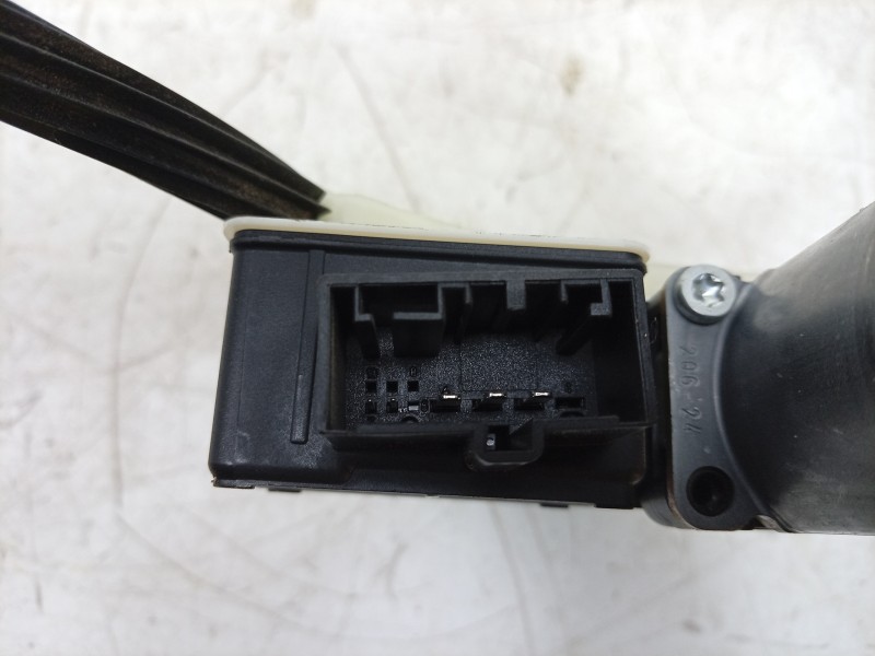 Recambio de elevalunas trasero izquierdo para volkswagen t-roc (a11, d11) 1.0 tsi referencia OEM IAM 0130822695 2GA839461G 10623