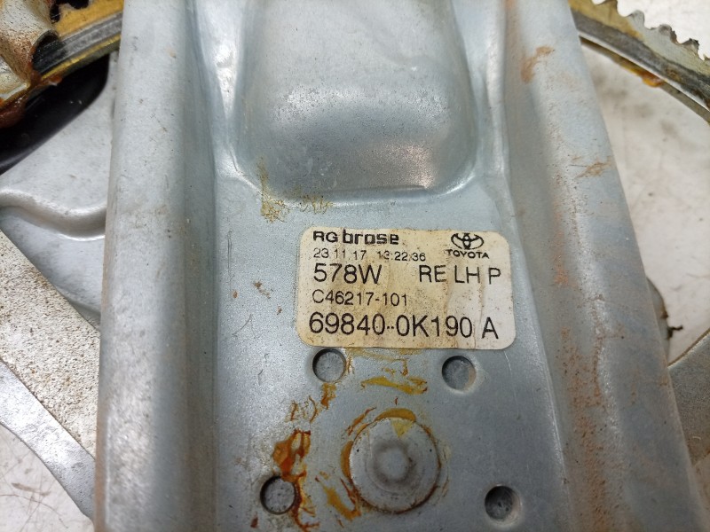 Recambio de elevalunas trasero izquierdo para toyota hilux (gun1) doble cabina dlx 4x4 referencia OEM IAM  698040K120 