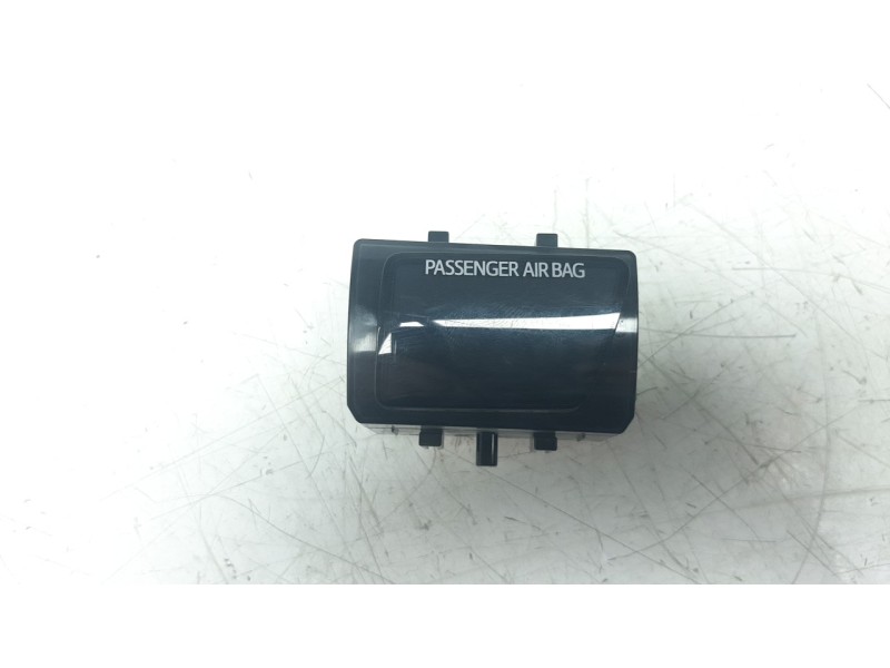 Recambio de interruptor para toyota hilux (kun) referencia OEM IAM 839500K031  