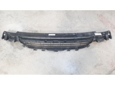 Recambio de rejilla paragolpes central para bmw 1 (f20) 125 d referencia OEM IAM 51117245733 51117245733 107063403/218152A/BM123