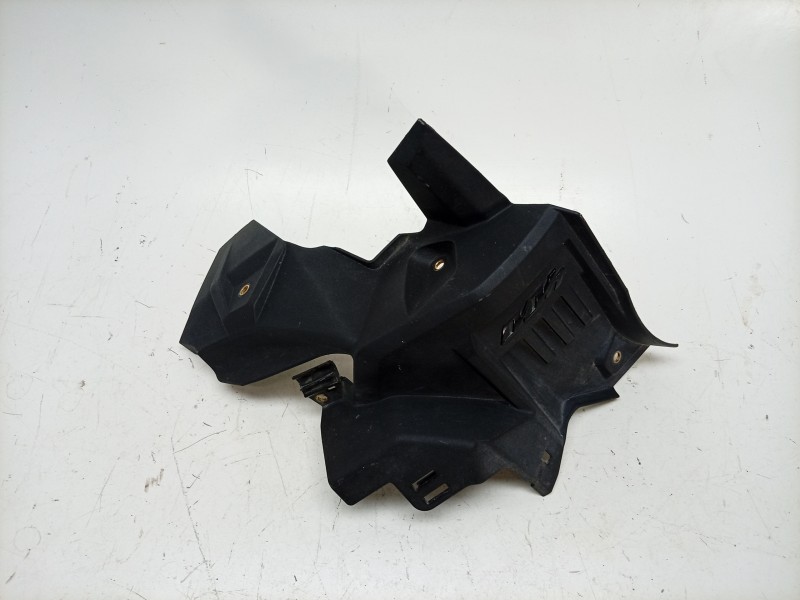 Recambio de guardabarros trasero para bmw c c 400 x referencia OEM IAM  46628558229 