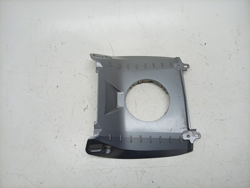 Recambio de moldura para bmw c c 400 x referencia OEM IAM  46638558567 