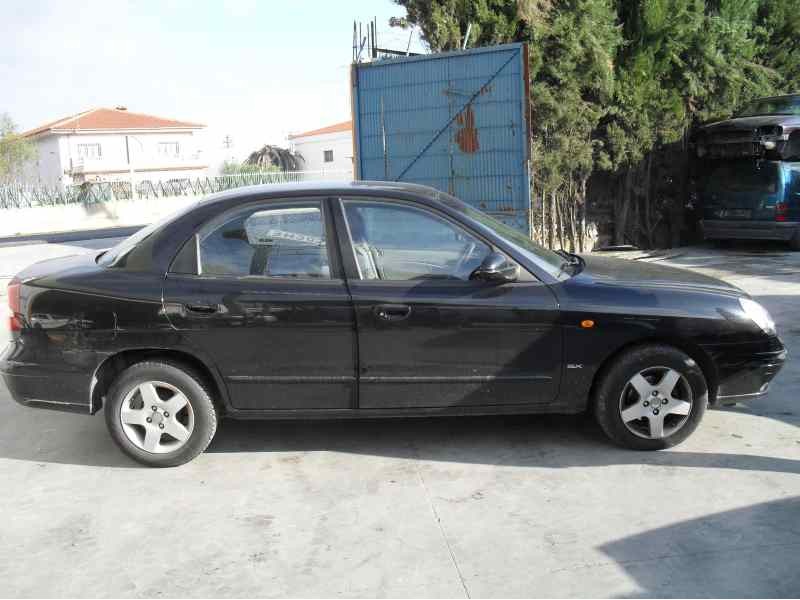 daewoo nubira berlina del año 2000