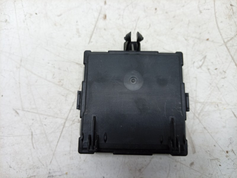 Recambio de modulo confort para mercedes-benz cla-klasse (bm 118) cla 180 (118.384) referencia OEM IAM A2C7577421200 A1779001807