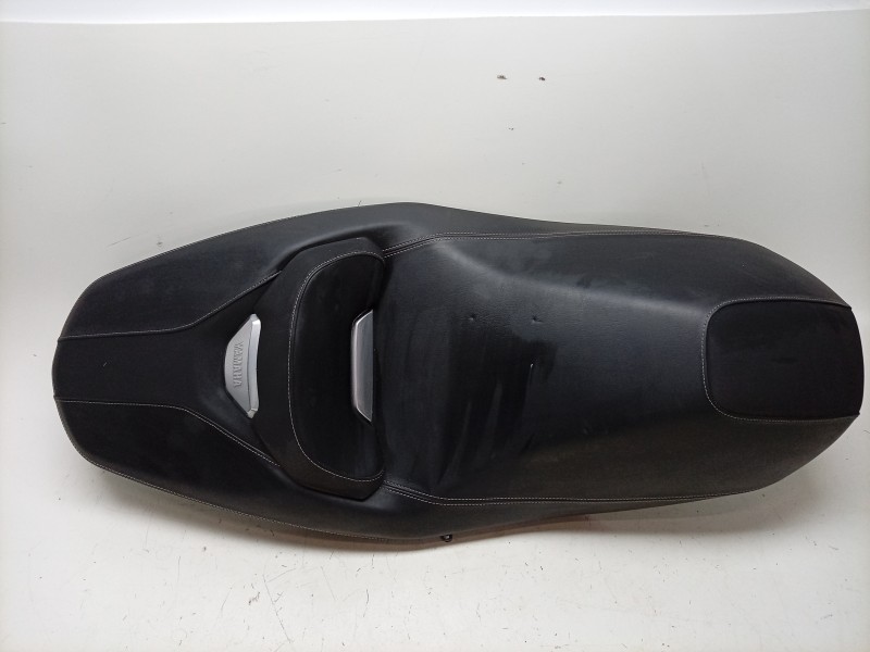 Recambio de asiento para yamaha x-max x-max 400 (sh11) referencia OEM IAM BL1F47302100 BL1F47302100 