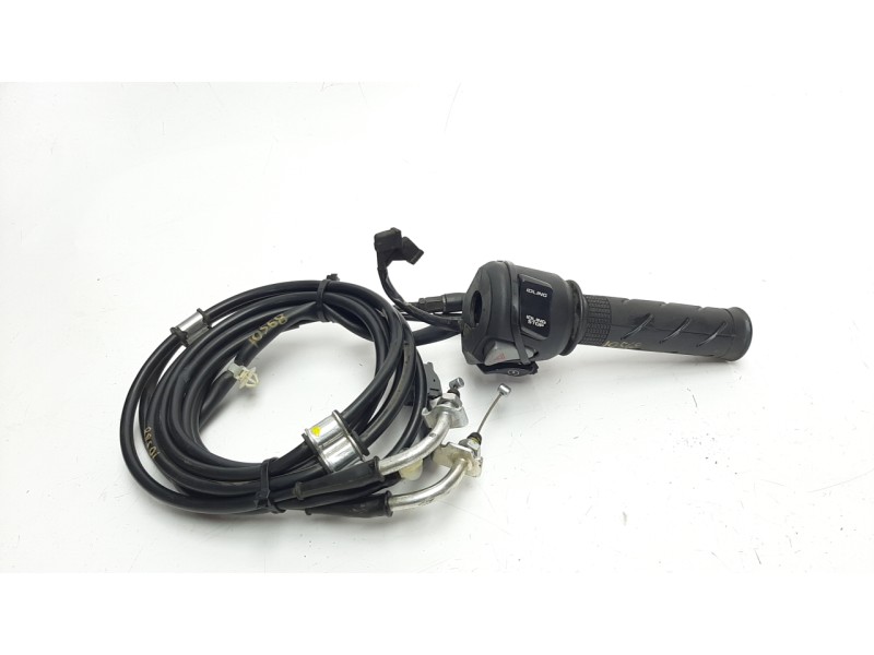 Recambio de piña luces derecha para honda forza 125 forza 125 referencia OEM IAM 35160K40F61  