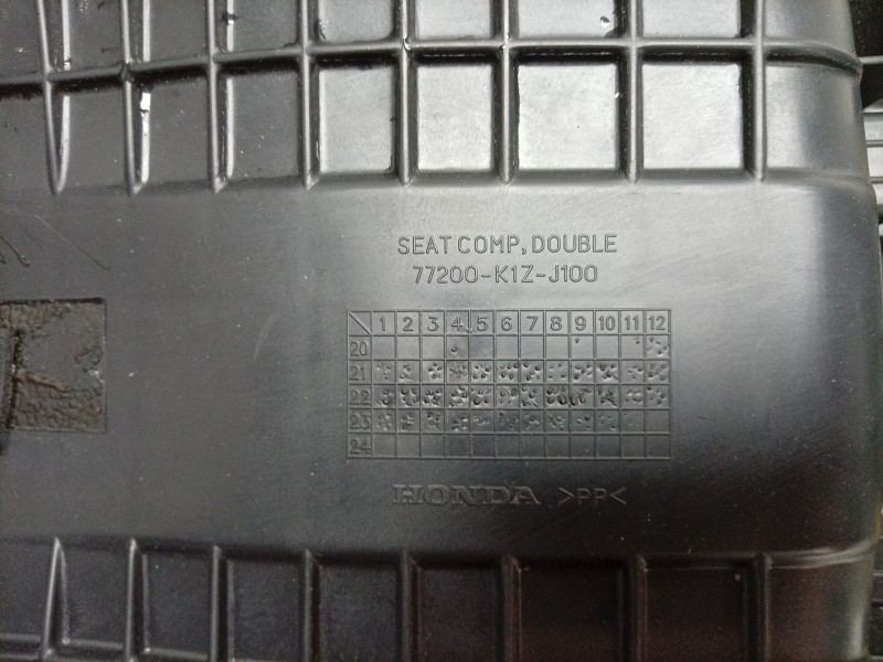 Recambio de asiento delantero para honda pcx 125 referencia OEM IAM 77200K1ZJ100 77200K1ZJ100 77200K1ZJ10ZC