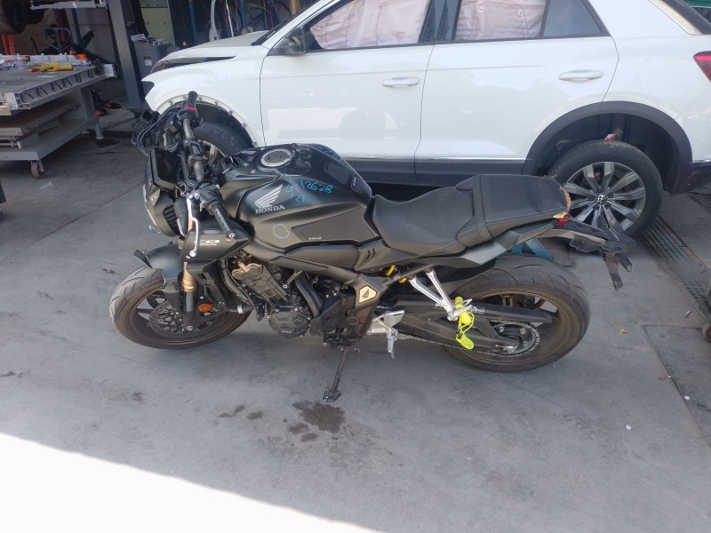 honda cb (501cc - ) del año 2022