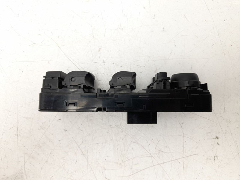 Recambio de mando elevalunas delantero izquierdo para bmw 4 gran coupe (f36) 430 i xdrive referencia OEM IAM  61319362107 BM123W