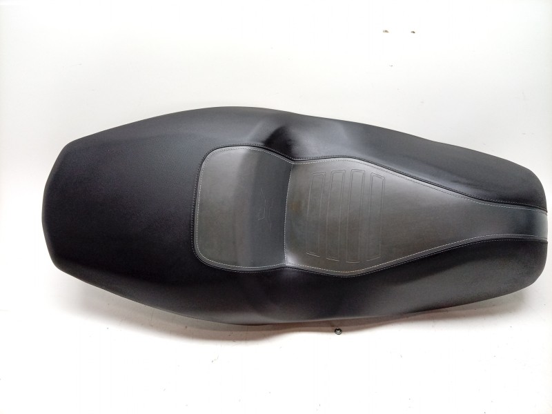 Recambio de asiento para bmw c c 400 x referencia OEM IAM  52538405366 