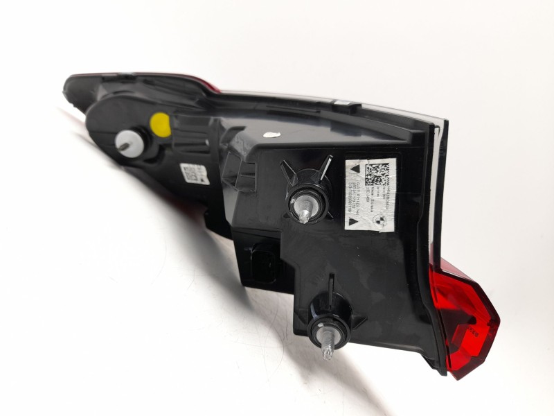 Recambio de piloto trasero derecho para bmw 3 (g20, g80, g28) 318 d mild-hybrid referencia OEM IAM  63215A3BC66 103F06401774