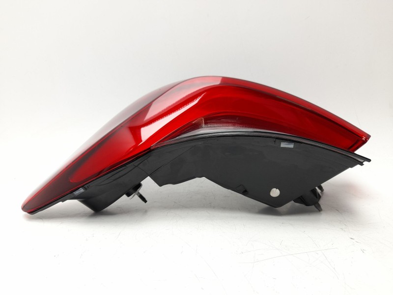 Recambio de piloto trasero derecho para bmw 3 (g20, g80, g28) 318 d mild-hybrid referencia OEM IAM  63215A3BC66 103F06401774