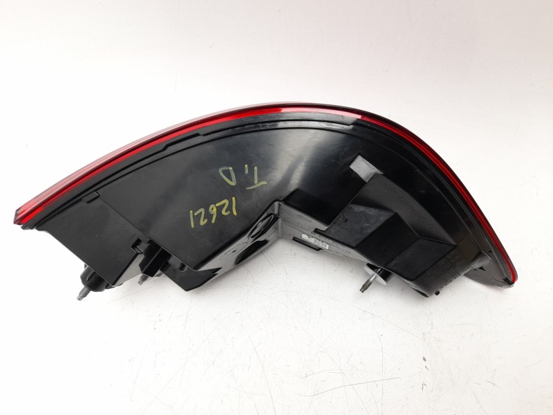 Recambio de piloto trasero derecho para bmw 3 (g20, g80, g28) 318 d mild-hybrid referencia OEM IAM  63215A3BC66 103F06401774