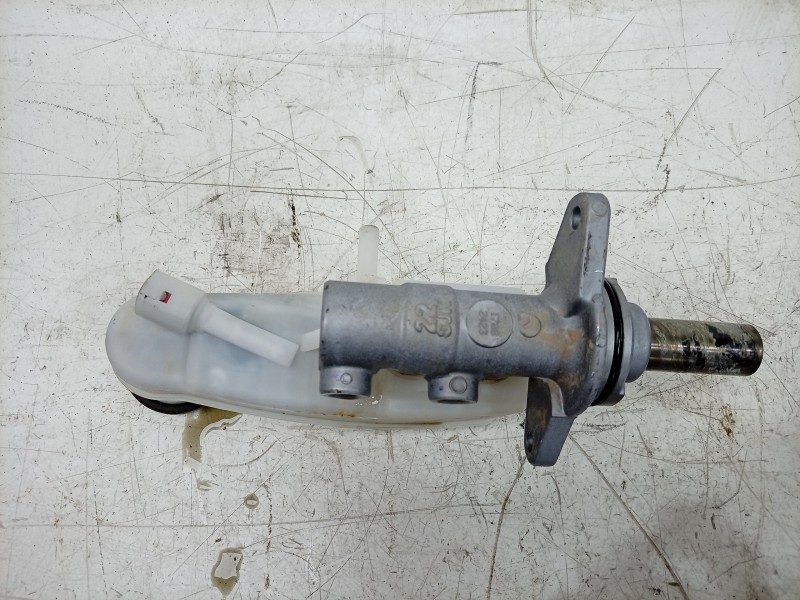 Recambio de bomba freno para toyota hilux (gun1) doble cabina dlx 4x4 referencia OEM IAM  4720109210 