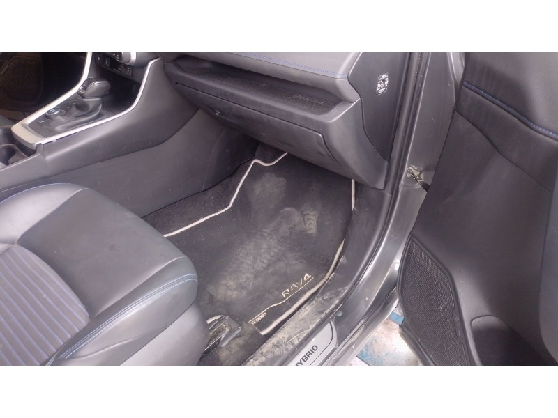 Recambio de juego alfombrillas para toyota rav 4 v (_a5_, _h5_) 2.5 hybrid awd (axah54) referencia OEM IAM   