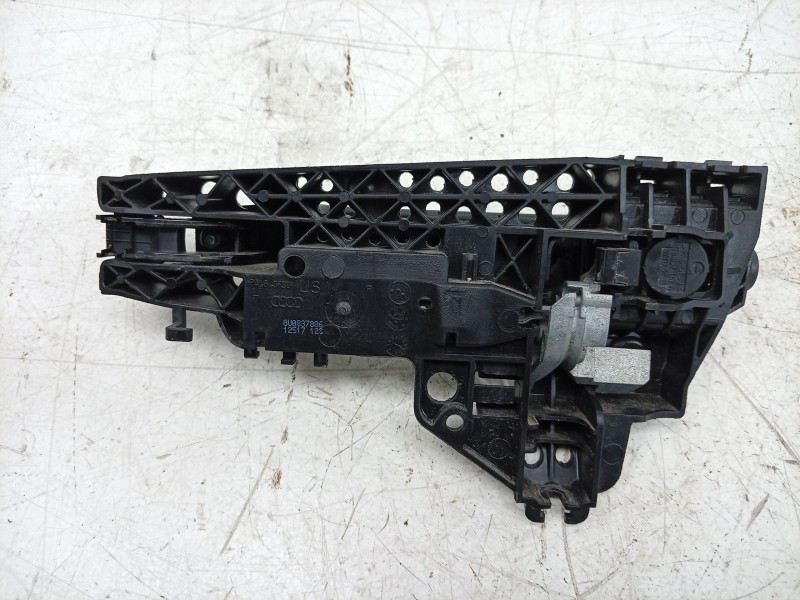 Recambio de maneta exterior delantera derecha para audi q3 (8ub, 8ug) 1.4 tsi referencia OEM IAM  8T0837205A 2034800/2034801/203