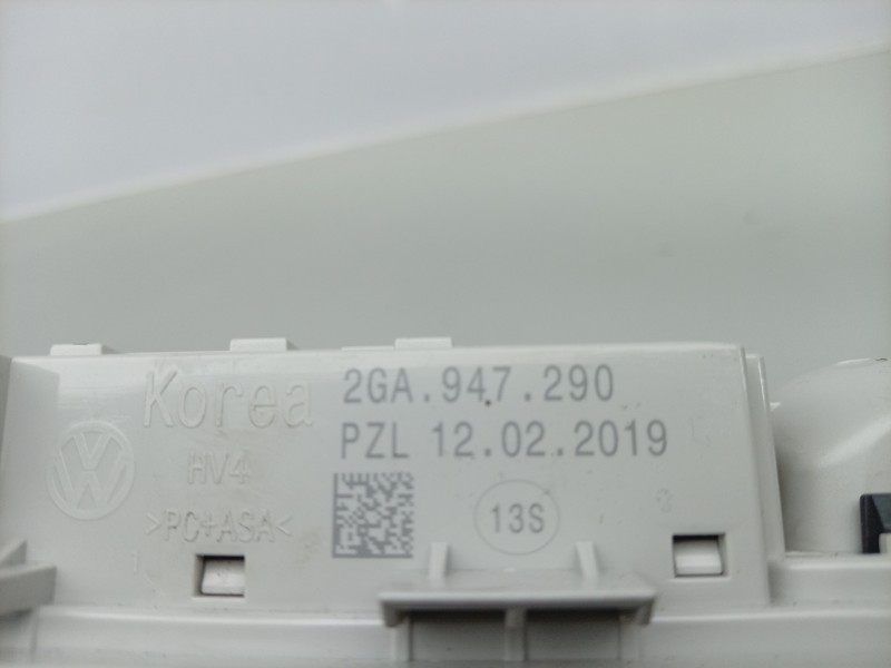 Recambio de luz interior para volkswagen polo vi (aw1, bz1, ae1) 1.0 tsi referencia OEM IAM  2GA947290 