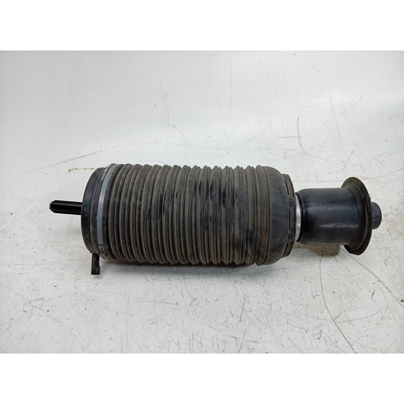 Recambio de amortiguador trasero izquierdo para porsche macan (95b) 3.0 s referencia OEM IAM  95B616001G 