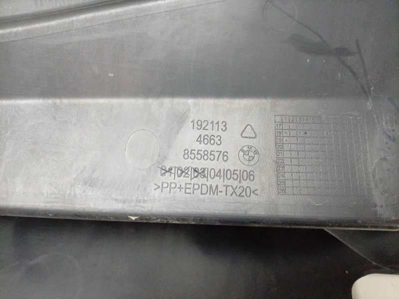Recambio de moldura para bmw c c 400 x referencia OEM IAM  46638558576 