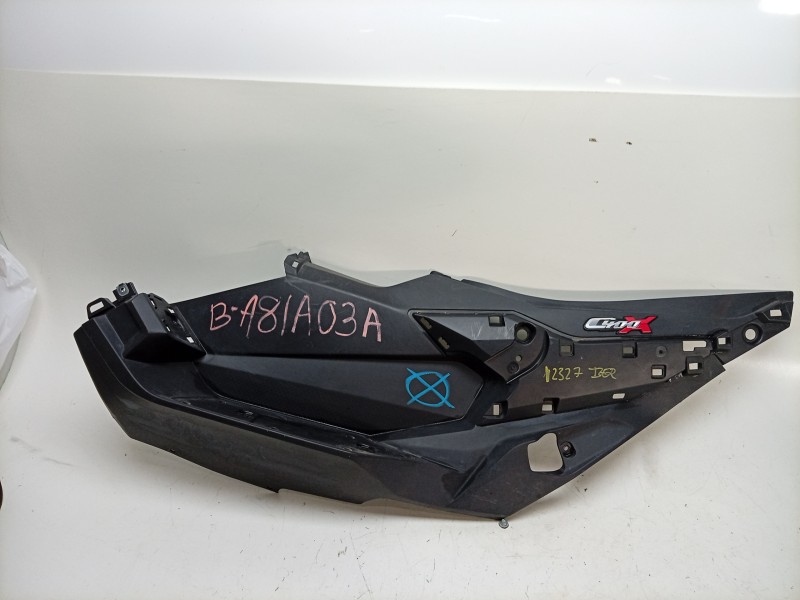 Recambio de moldura para bmw c c 400 x referencia OEM IAM  46638558575 