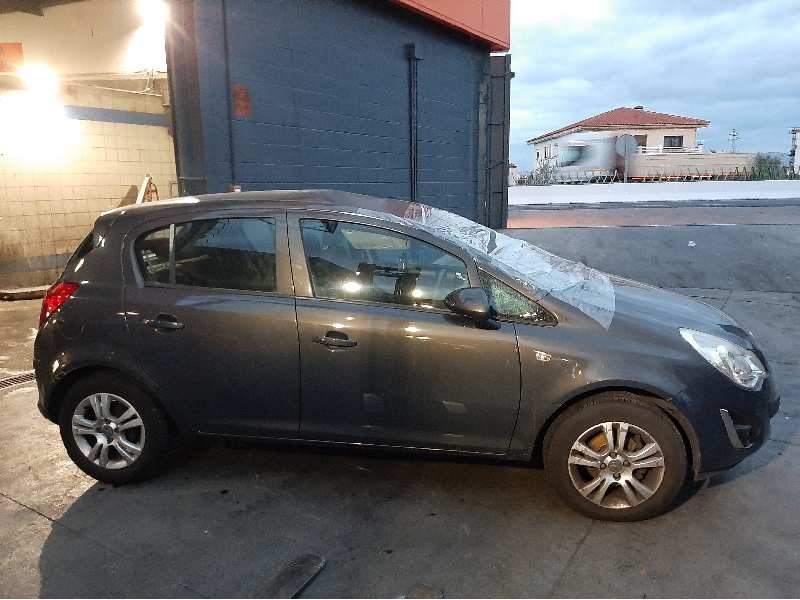opel corsa d del año 2013