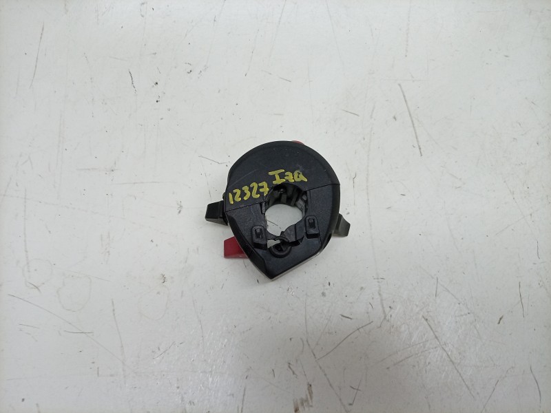 Recambio de piña luces izquierda para bmw c c 400 x referencia OEM IAM  8394461 