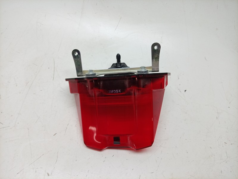 Recambio de piloto trasero central para honda forza forza 750 (rh11) referencia OEM IAM  33701MKVD03 
