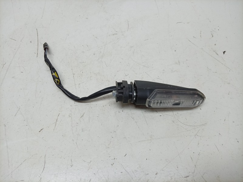 Recambio de piloto trasero derecho para honda forza forza 750 (rh11) referencia OEM IAM  33600MKTD01 