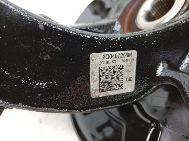 Recambio de mangueta delantera derecha para volkswagen polo vi (aw1, bz1, ae1) 1.0 tsi referencia OEM IAM  2Q0407256M 