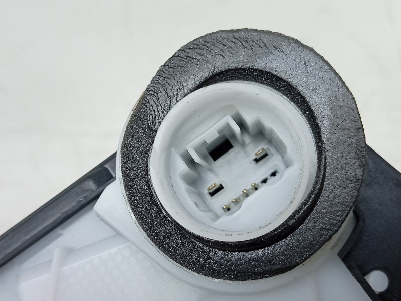 Recambio de cerradura puerta delantera derecha para toyota yaris (_p21_, _pa1_, _ph1_) 1.5 hybrid (mxph11) referencia OEM IAM  6
