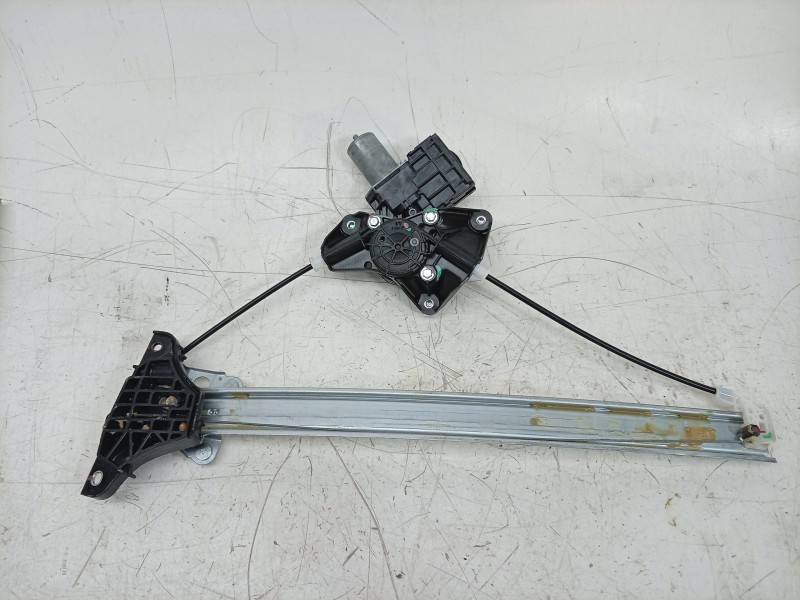 Recambio de elevalunas delantero derecho para toyota yaris (_p21_, _pa1_, _ph1_) 1.5 hybrid (mxph11) referencia OEM IAM  69801K0