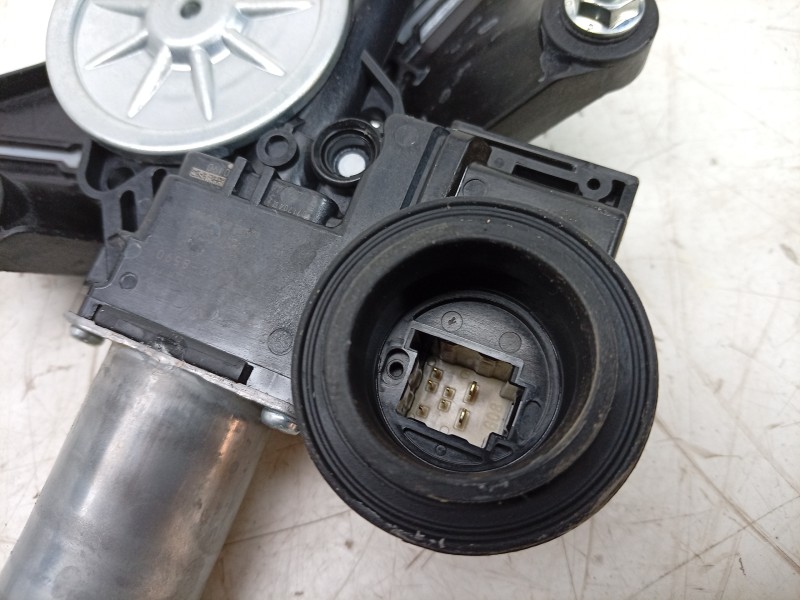 Recambio de elevalunas trasero derecho para toyota yaris (_p21_, _pa1_, _ph1_) 1.5 hybrid (mxph11) referencia OEM IAM  69830K001