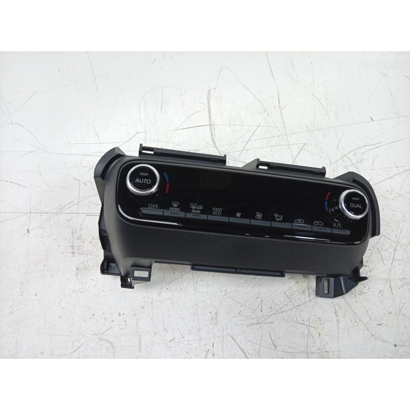 Recambio de mando climatizador para toyota yaris (_p21_, _pa1_, _ph1_) 1.5 hybrid (mxph11) referencia OEM IAM 55900K0010 559000D
