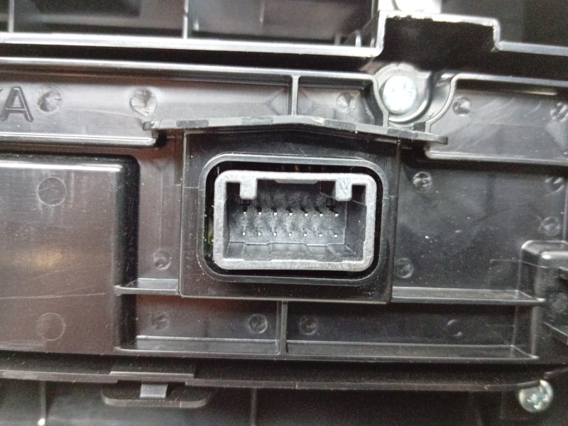 Recambio de mando climatizador para toyota yaris (_p21_, _pa1_, _ph1_) 1.5 hybrid (mxph11) referencia OEM IAM 55900K0010 559000D