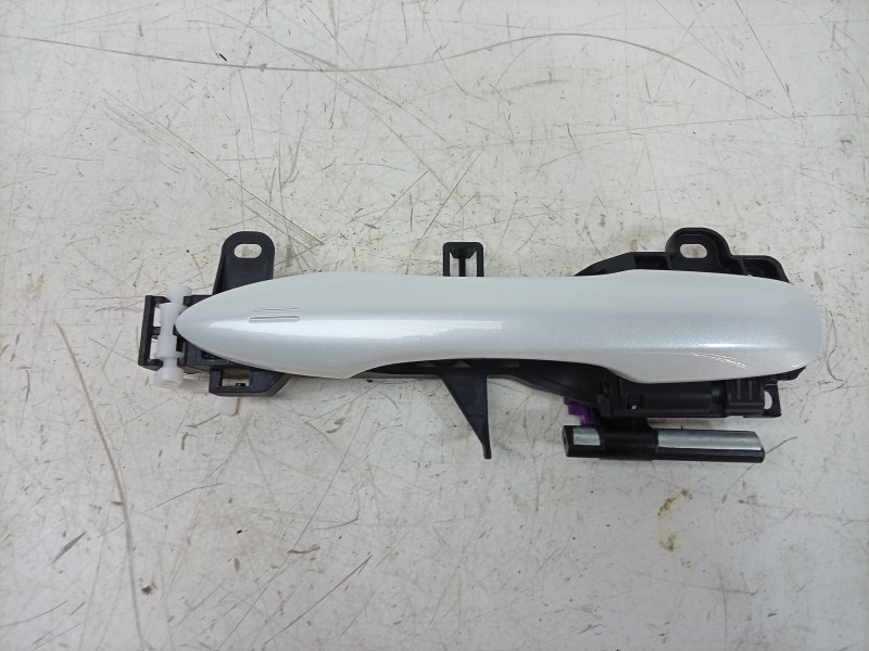 Recambio de maneta exterior delantera derecha para toyota yaris (_p21_, _pa1_, _ph1_) 1.5 hybrid (mxph11) referencia OEM IAM  69