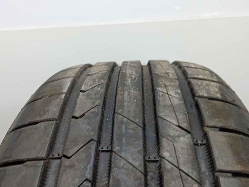 Recambio de neumatico para mini cooper c referencia OEM IAM  2154517 
