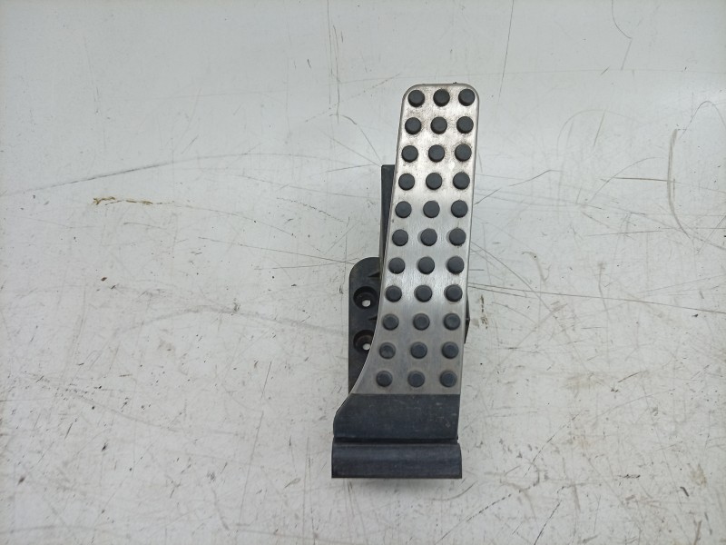Recambio de potenciometro pedal para mercedes-benz clase c (w204) coupe 2.1 cdi cat referencia OEM IAM  A2043000204 