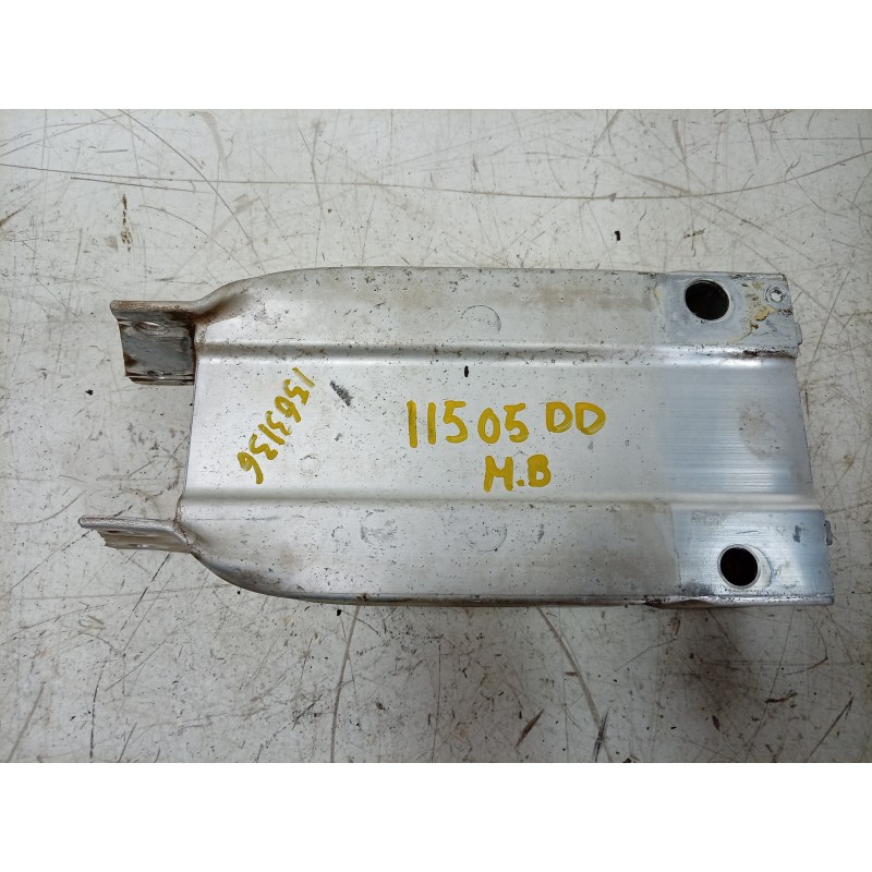 Recambio de soporte paragolpes delantero derecho para mercedes-benz clase c (w204) coupe 2.1 cdi cat referencia OEM IAM  A204620