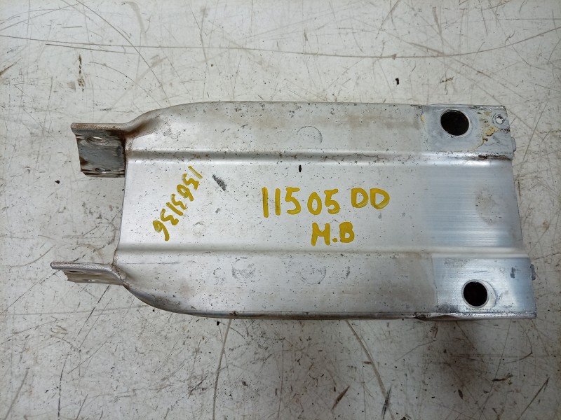 Recambio de soporte paragolpes delantero derecho para mercedes-benz clase c (w204) coupe 2.1 cdi cat referencia OEM IAM  A204620